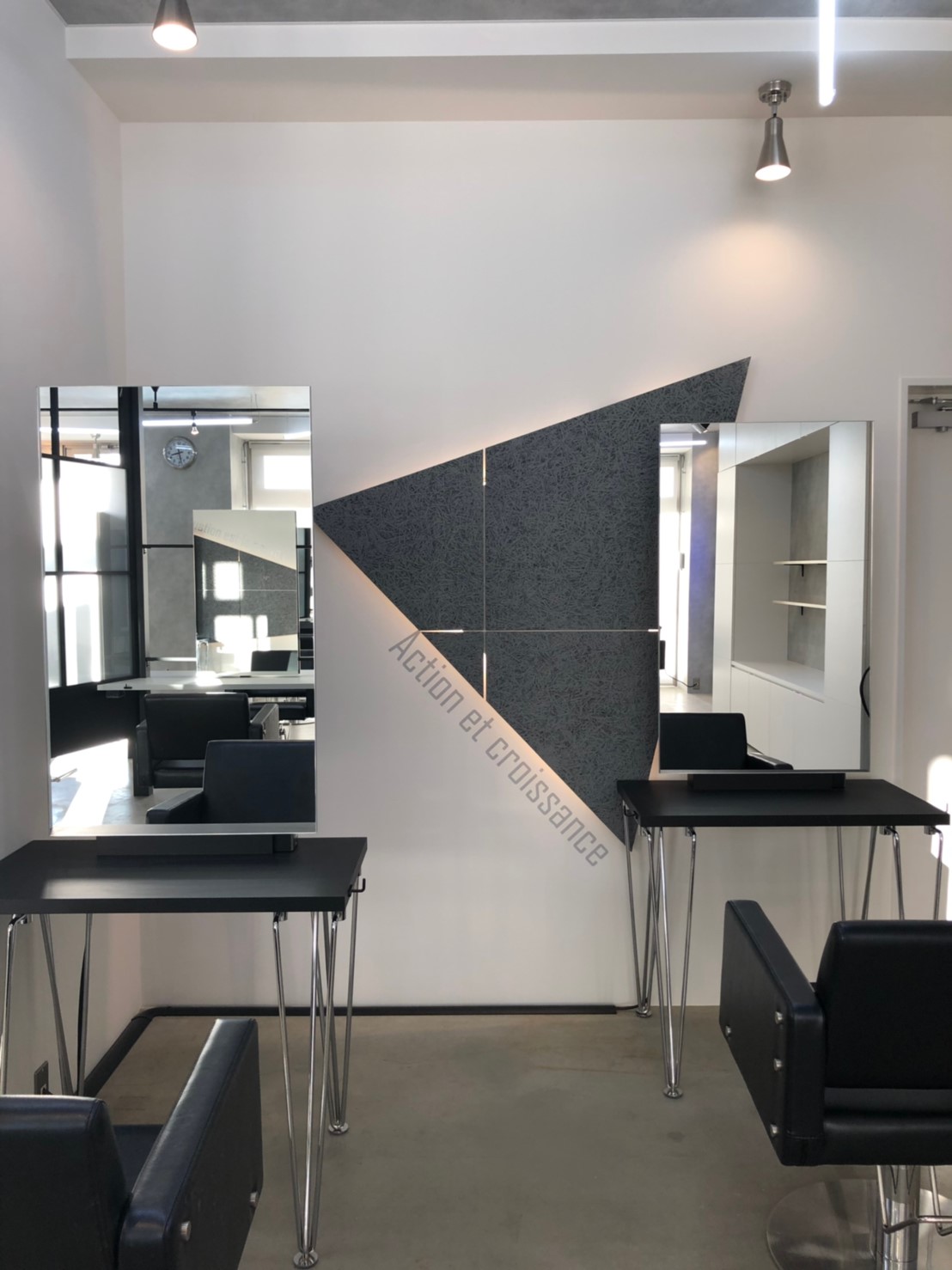 都会的でシンプル 無機質なサロン Hello Interior ハローインテリア